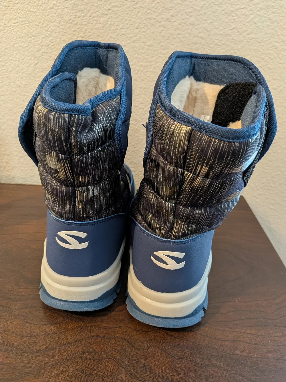 Hobibear Kids' Navy Blue Snow Boots - Water-Resistant Slip-On Size 39